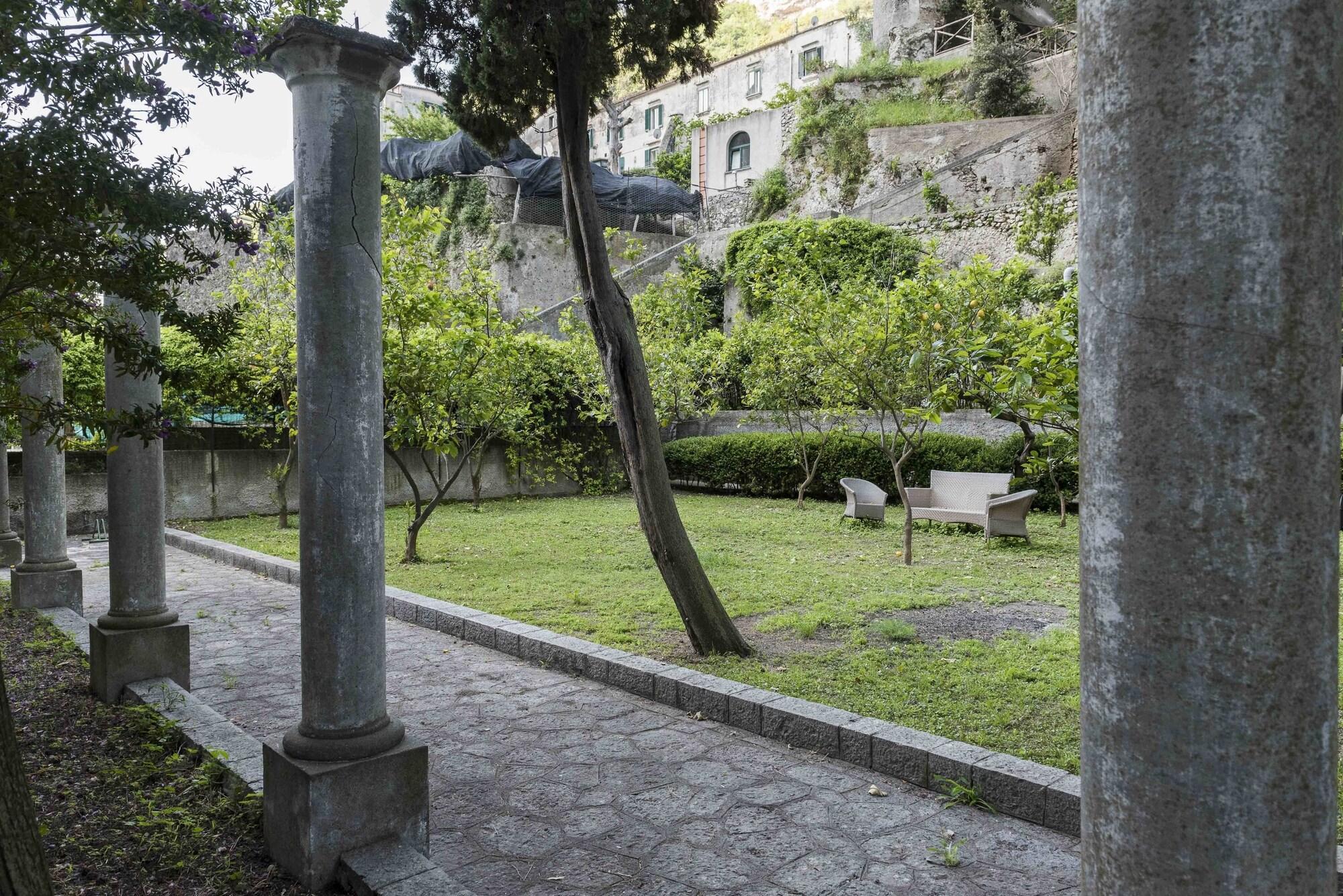 Hotel Villa Annalara Charme And Relax Amalfi Exterior photo