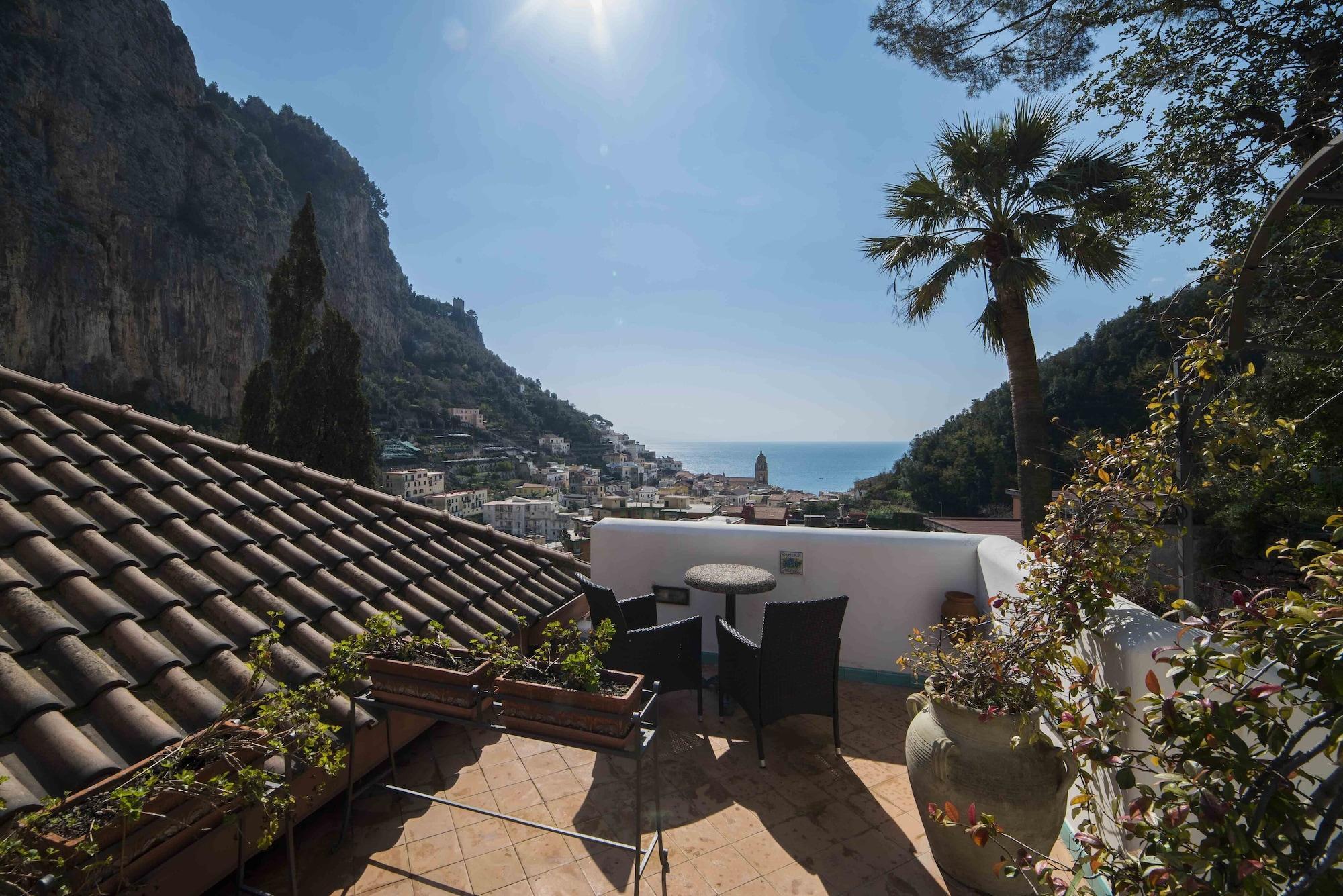 Hotel Villa Annalara Charme And Relax Amalfi Exterior photo
